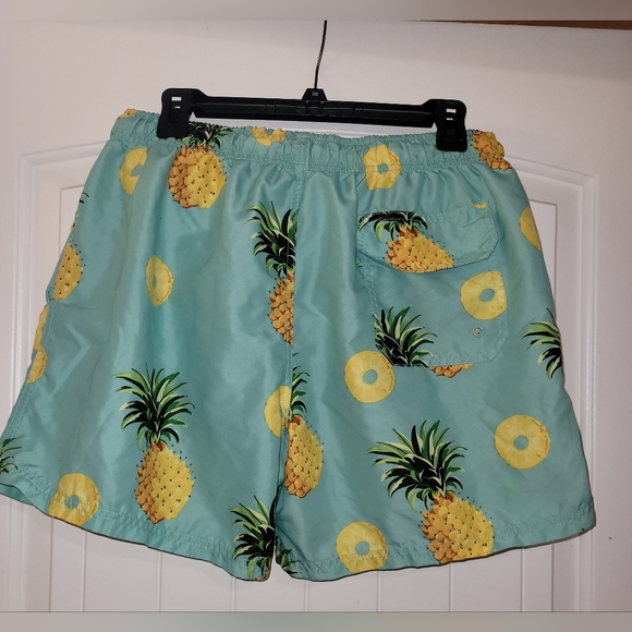 Molokai pineapples and slices mens tropical swimming trunks size large NWOT - Picture 4 of 6